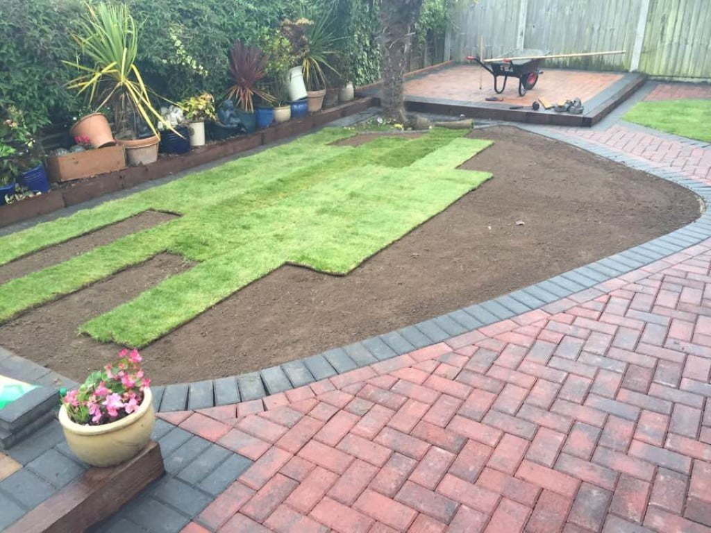 Garden Paving Services For Essex → CoOperative Contractors LTD