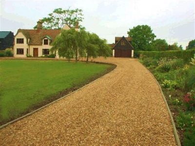 Gravel Driveways in Barling