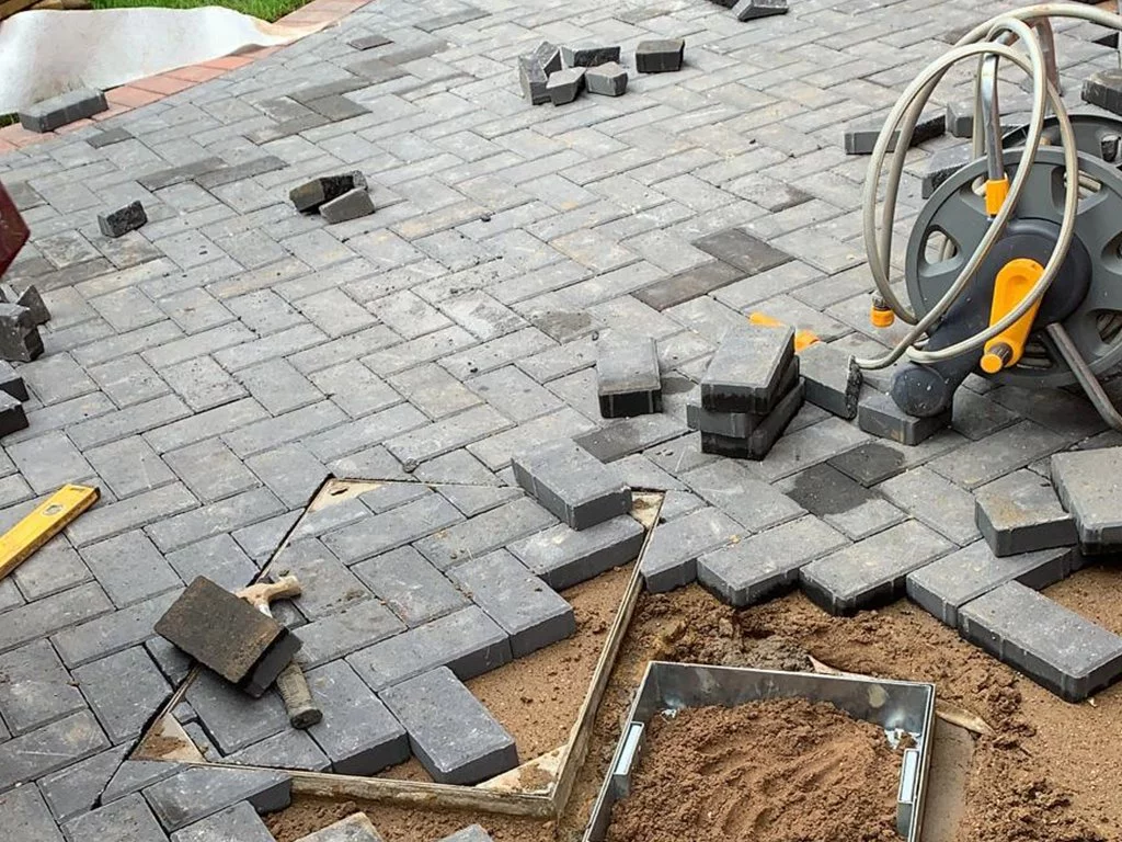 Laying Block Paving