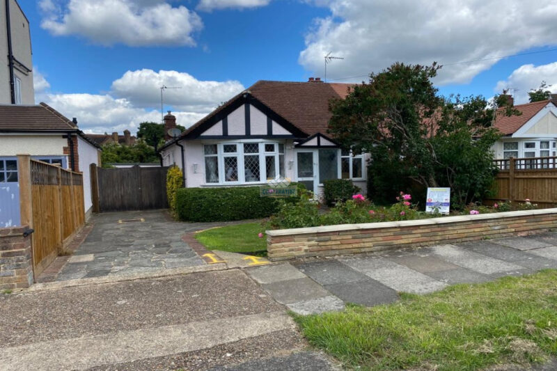 Examples of Block Paved Driveways by Co-Operative Contractors in Essex