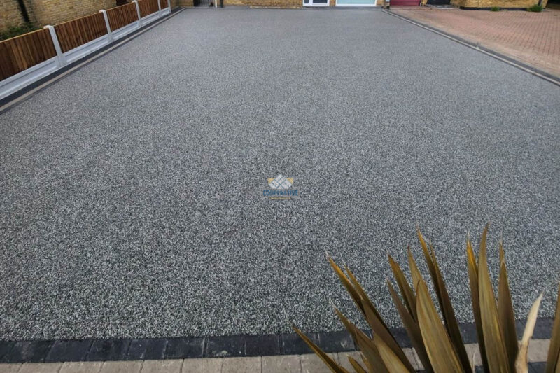 Grey Resin Bound Driveway with Charcoal Edge in Rayleigh, Essex