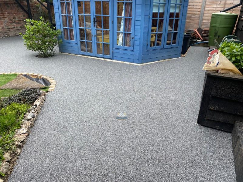 Resin driveway with block paving border in Hatfield Peverel