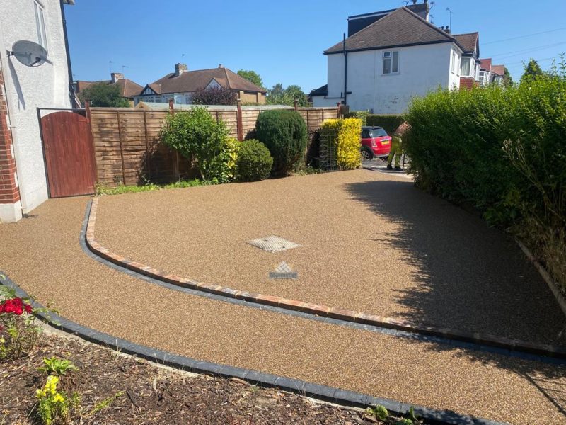 Resin driveway with block paving border in Heybridge